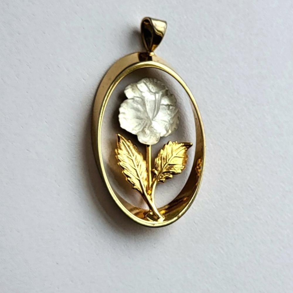 Frosted glass flower vintage pendant